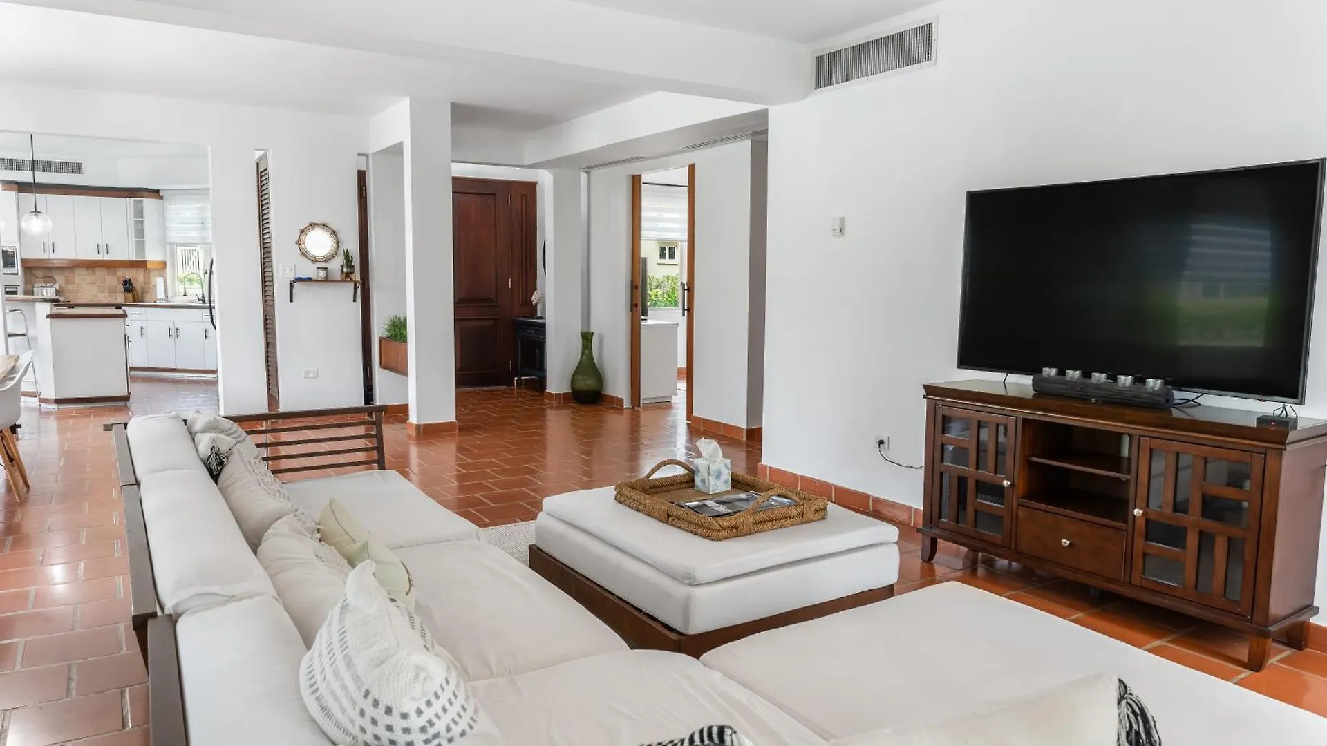 Daria Beachfront Community Steps 2 Pool- Generator Sabana  0*, Sabana (Vega Alta) Portoriko